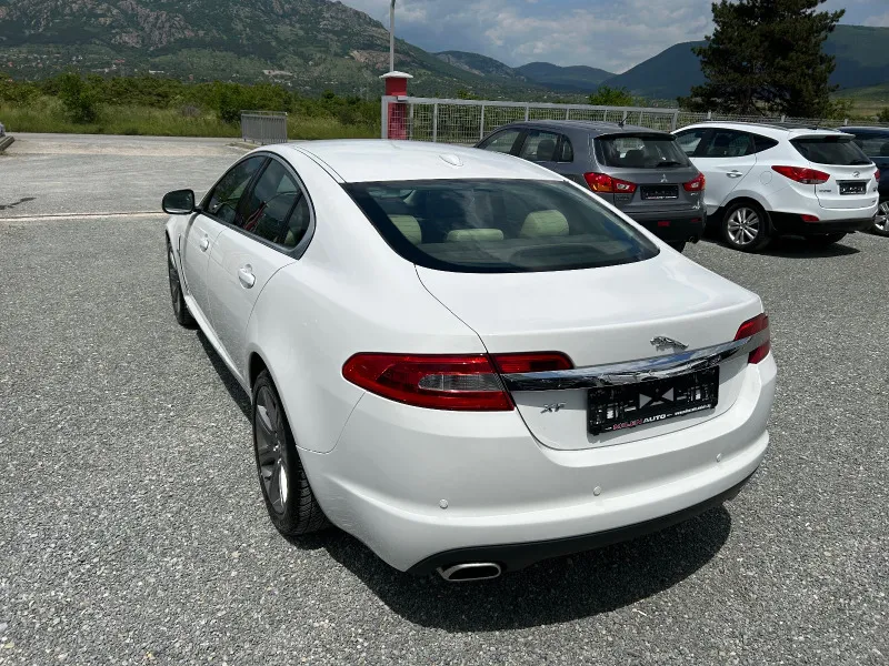 Jaguar Xf (KATO НОВА) Image 8