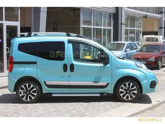 Fiat Fiorino Fiorino Combi 1.3 Multijet Premio Image 3